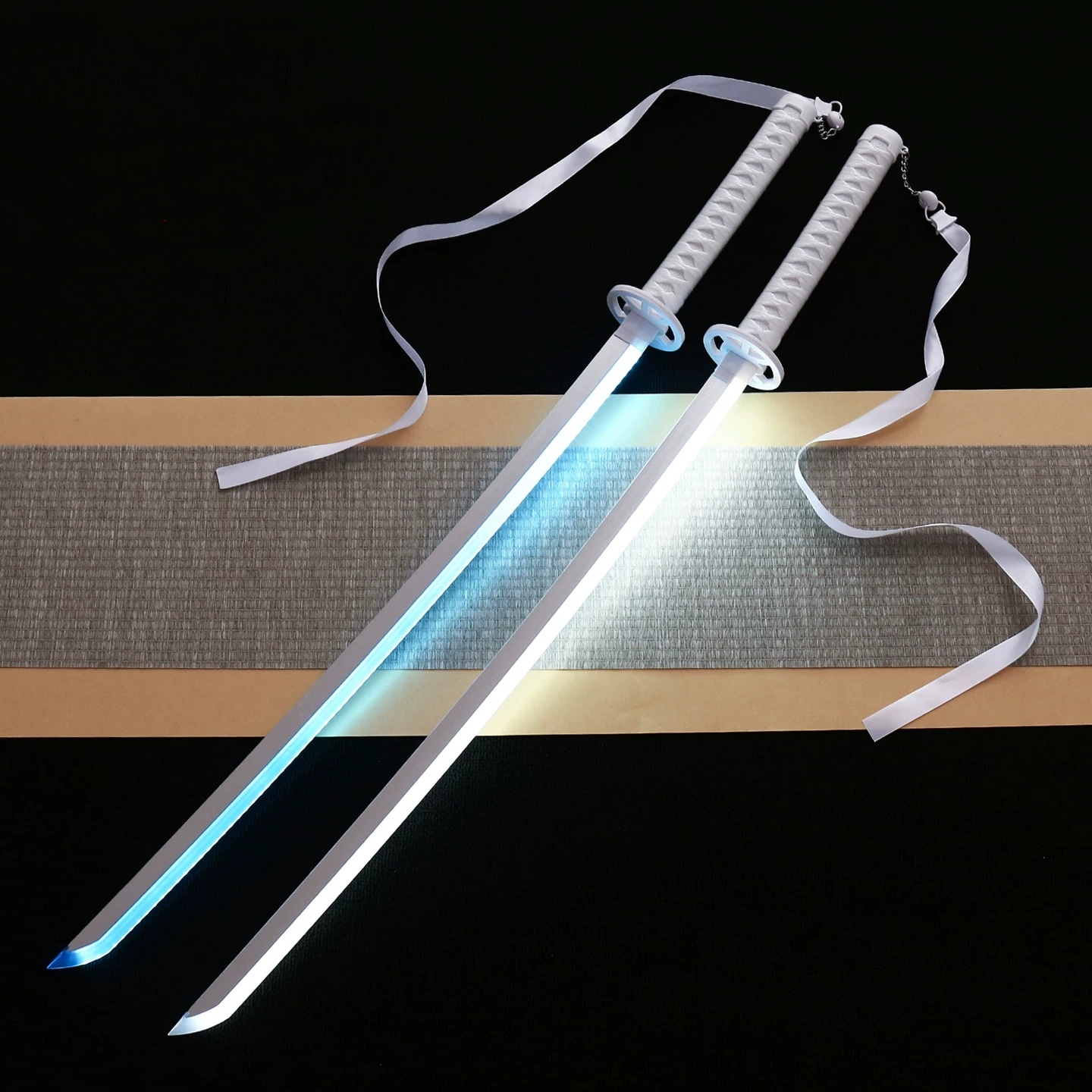 40インチ グローブリーチ刀 LEDライトセーバー アニメ  - Anime Cosplay Katana のレビューと価格